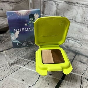 ♻️Half Magic Beam Trap Skin Illuminating Highlighter in a Compostable Palette